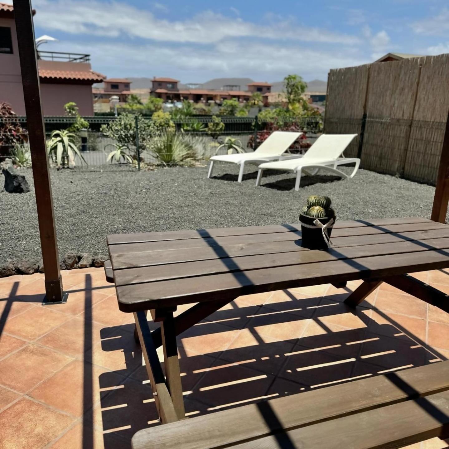 Villa Majanicho Con Piscina Lajares Extérieur photo